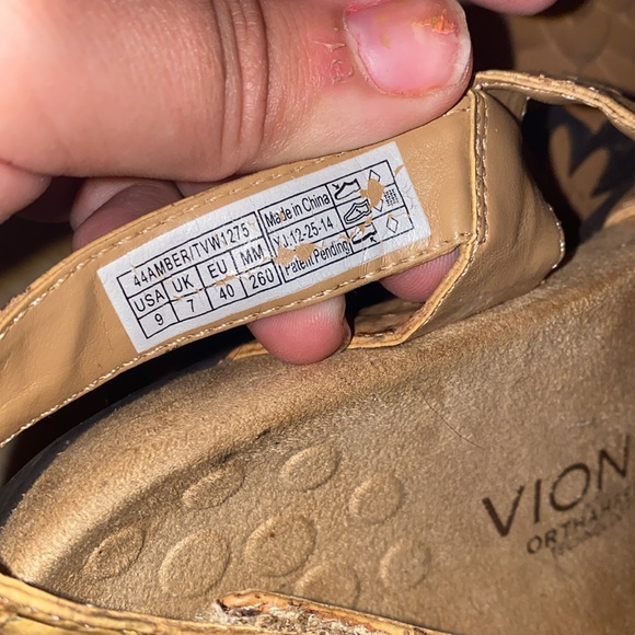Vionic Amber cork sandals size 9 - Picture 8 of 8
